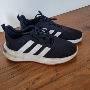 Adidas TR23 Youth Size 5 Sneakers Running Shoes Navy Blue